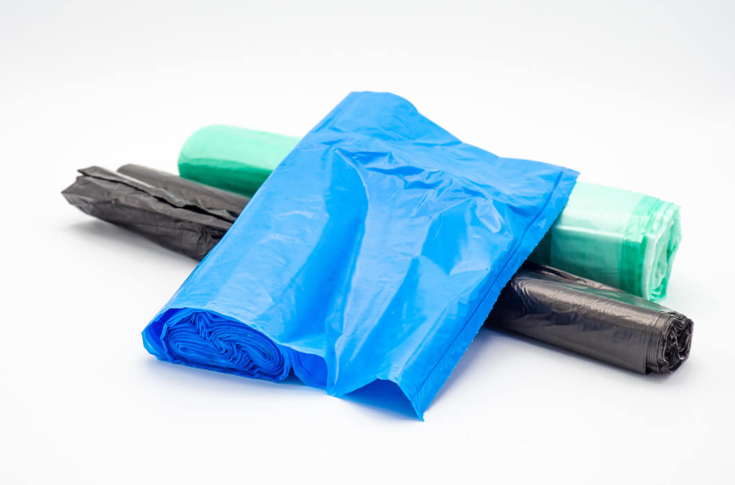 Garbage bag roll can benefit from the talc-filled additive masterbatch by Polymer Link, which enhances the stiffness and rigidity of polymer and resistance to heat, creep, and chemicals