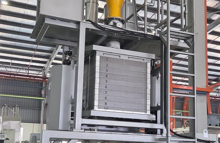 Newly commissioned MAAG REDUCTION REX duo plus PE pulveriser at Polymer Link’s production facility.
